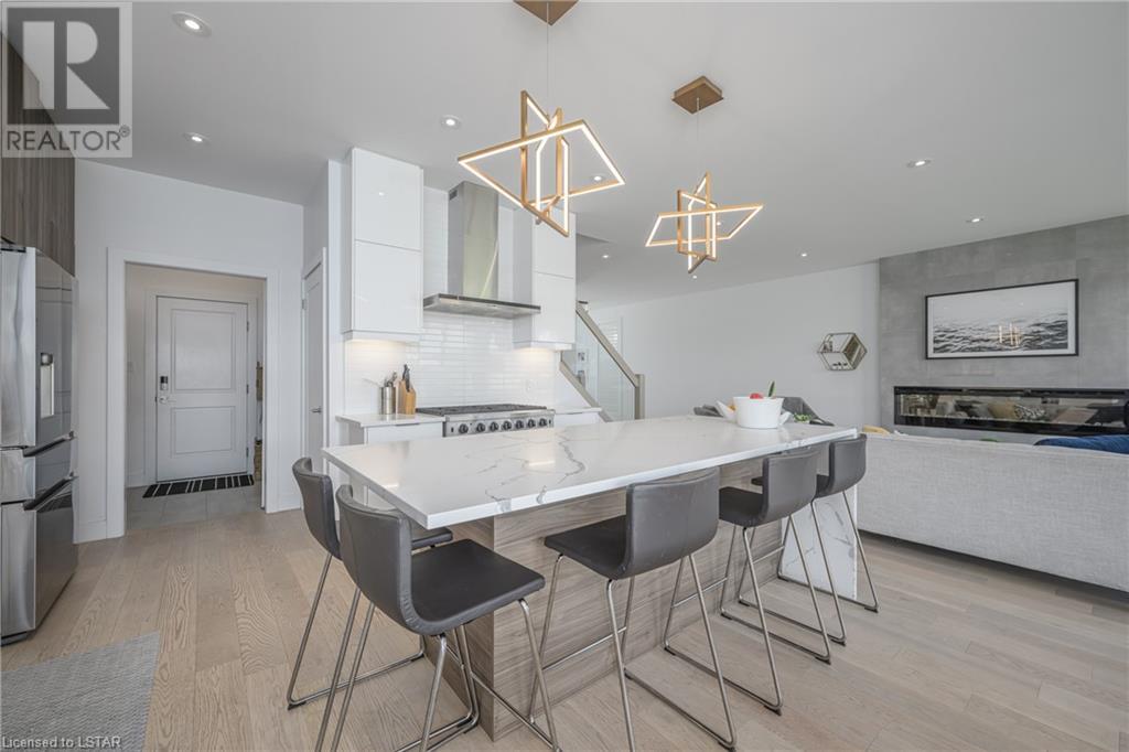 1820 CANVAS Way Unit# 8