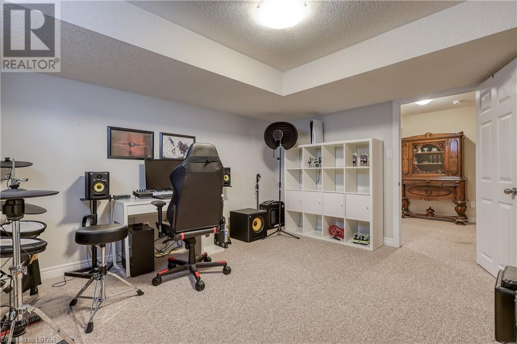 95 HUMMINGBIRD Lane