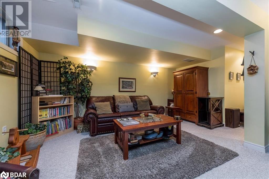 9 CARIBOU Court