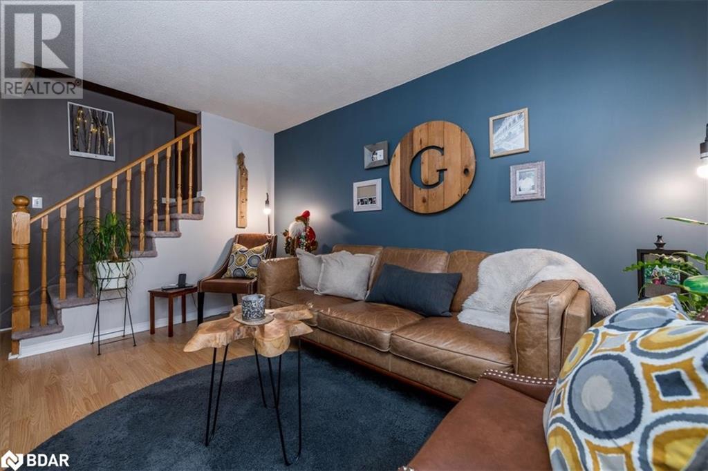 9 CARIBOU Court