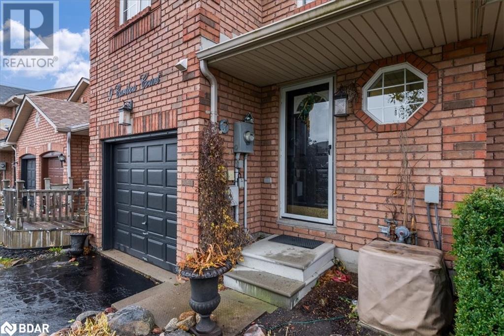 9 CARIBOU Court