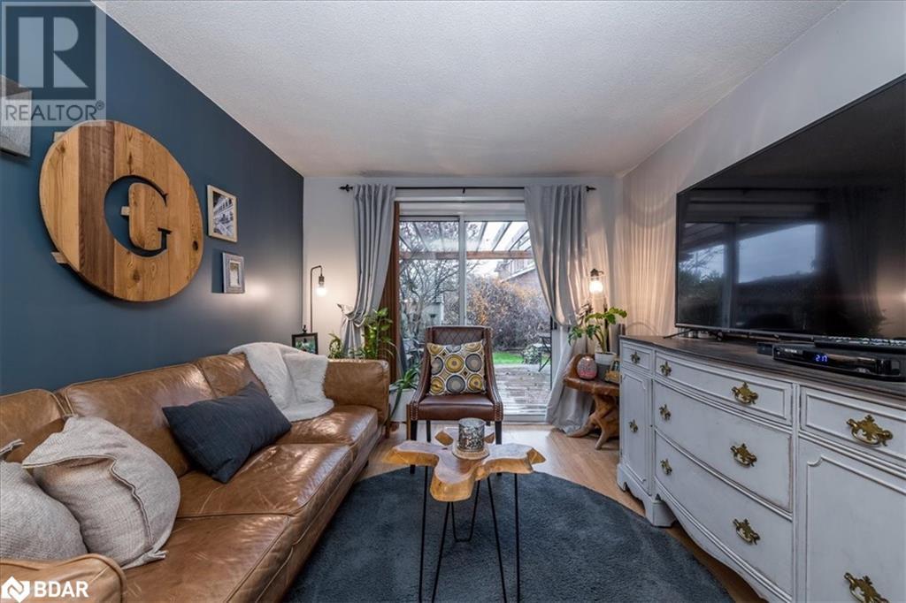9 CARIBOU Court