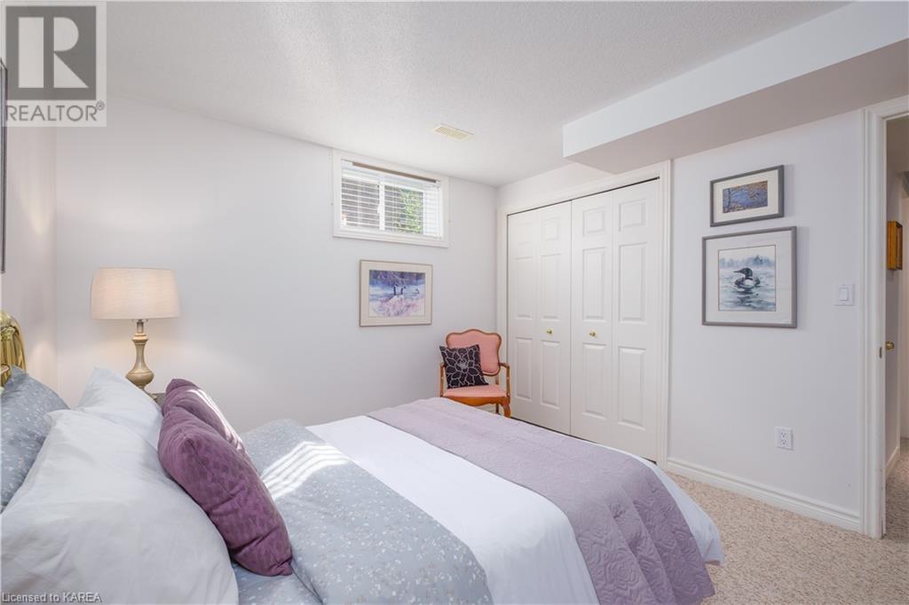 22 KENWOODS Circle