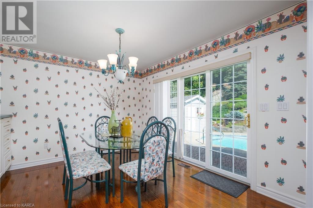 22 KENWOODS Circle
