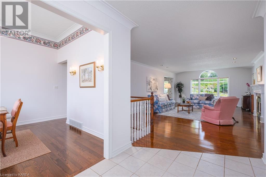22 KENWOODS Circle