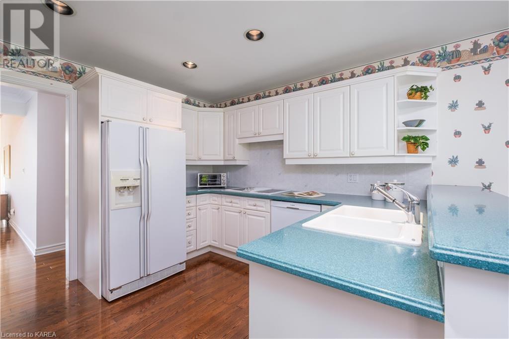 22 KENWOODS Circle