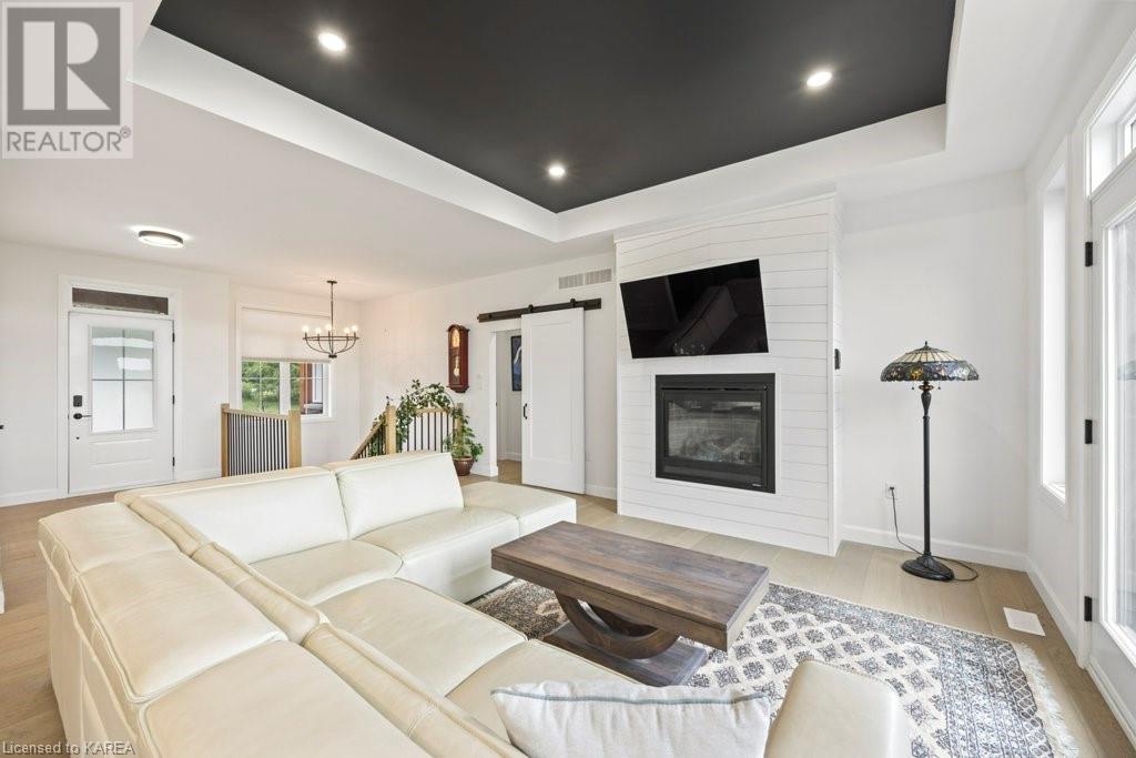 554 MAPLE LAWN Drive