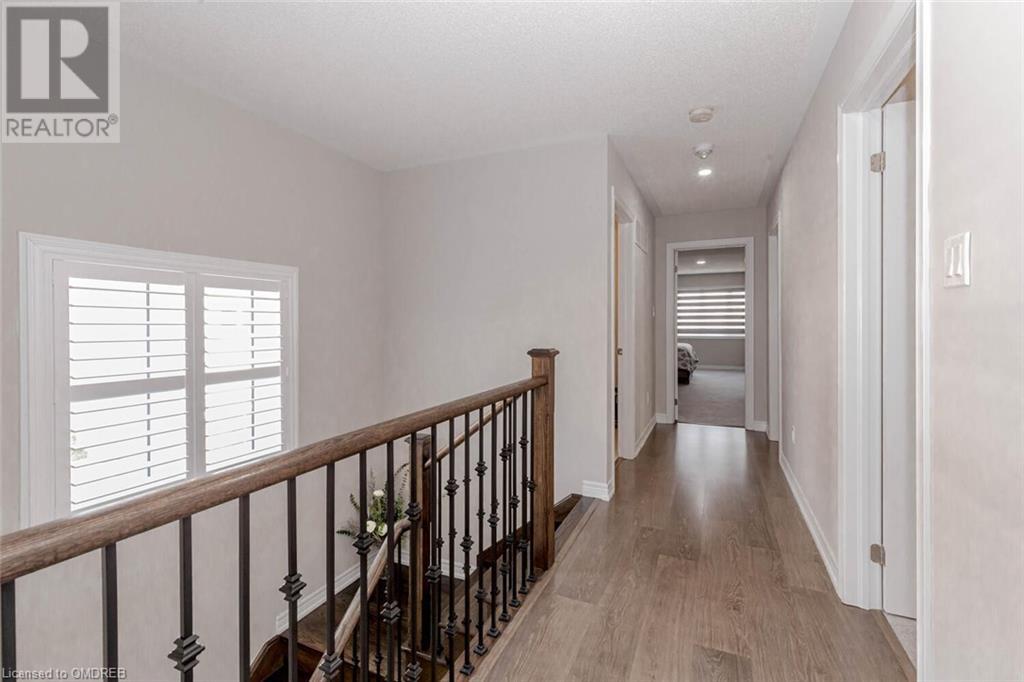 19 ROBBINS Ridge