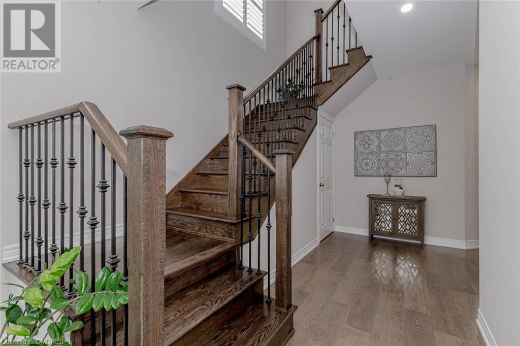 19 ROBBINS Ridge