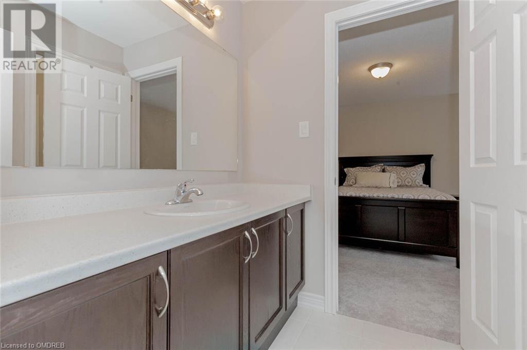 19 ROBBINS Ridge