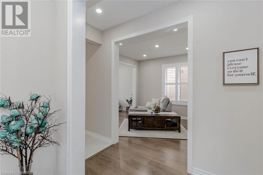 19 ROBBINS Ridge