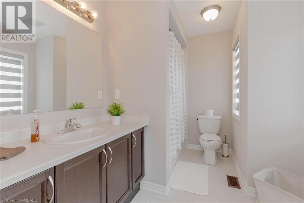 19 ROBBINS Ridge