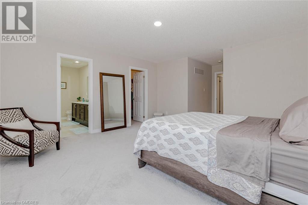 19 ROBBINS Ridge