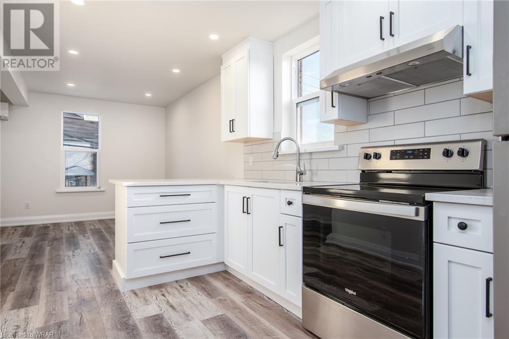 601 LANCASTER Street Unit# Upper