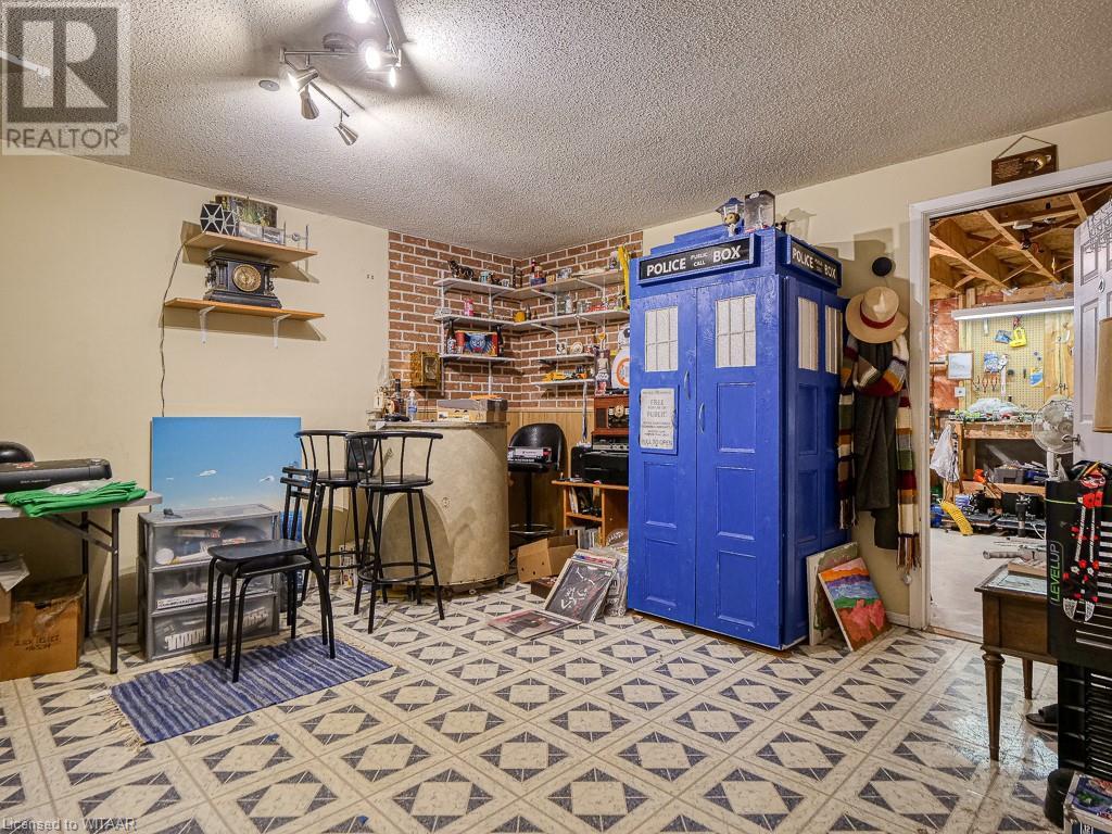 394 SPRINGBANK Avenue Unit# 1