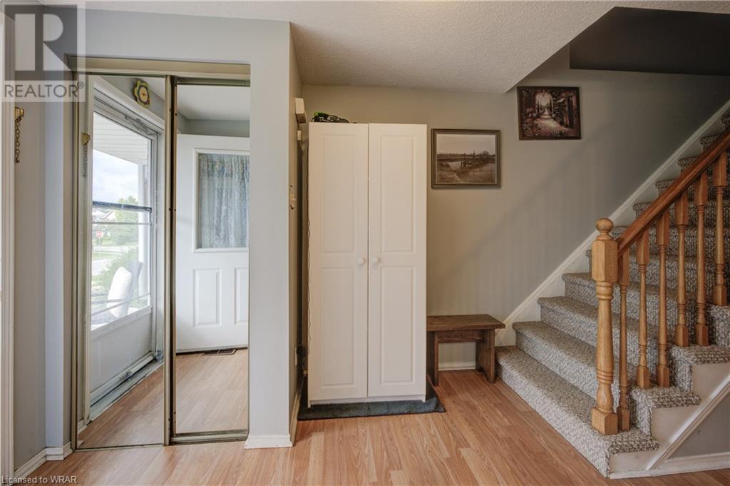 681 PINEROW Crescent Unit# A
