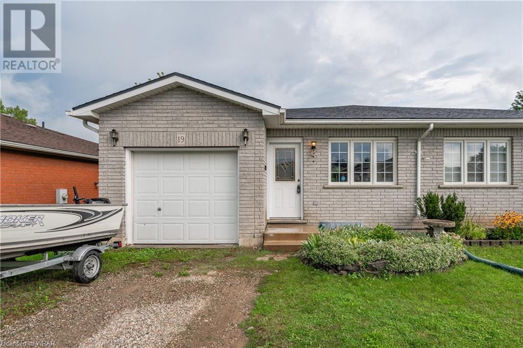 19 GRIFFITHS Drive