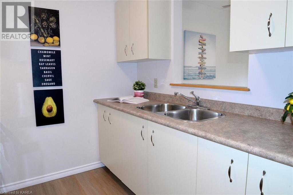 580 ARMSTRONG Road Unit# 411
