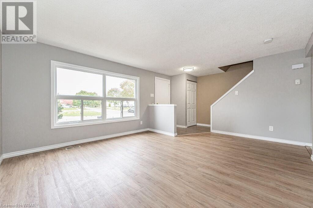 32B KAREN Walk