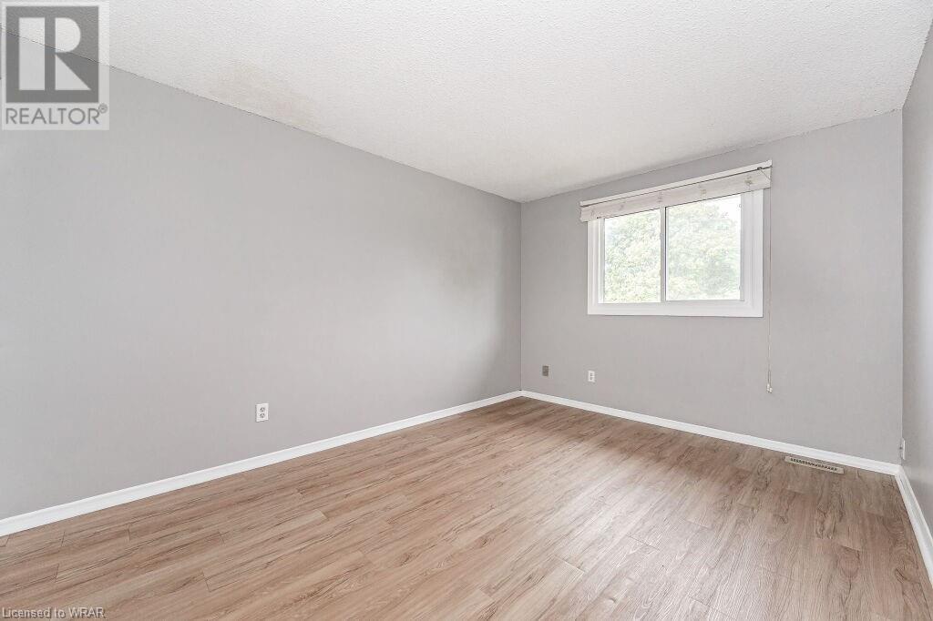 32B KAREN Walk