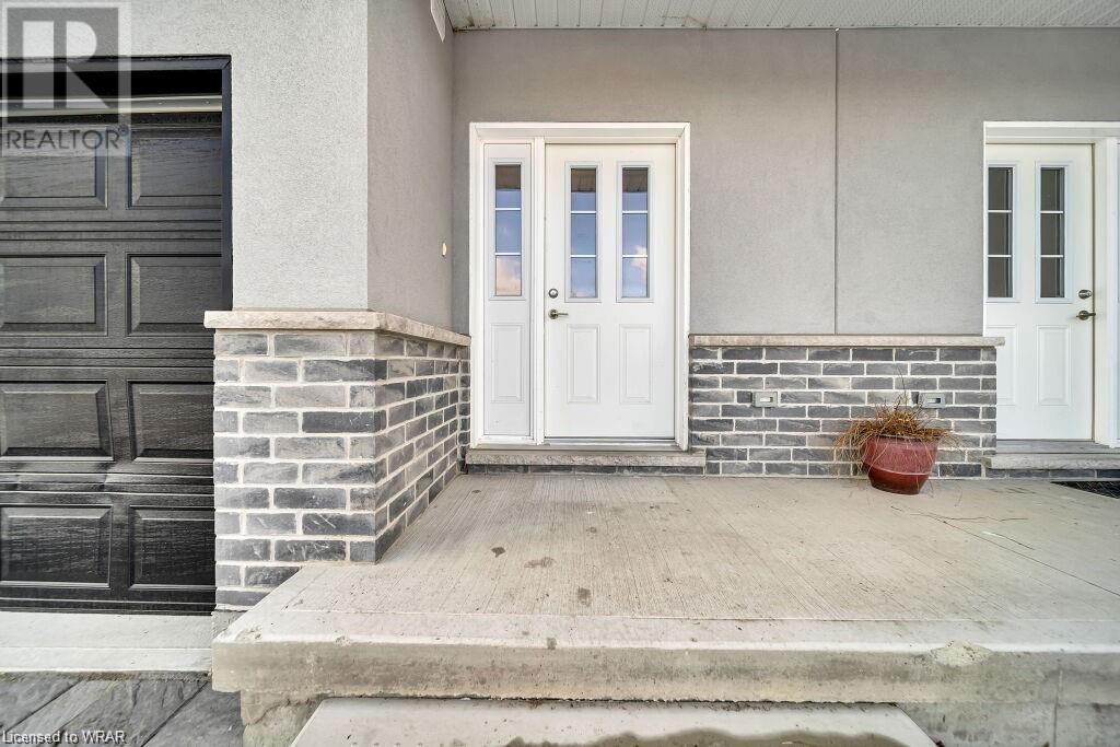 506 LAMPMAN Place