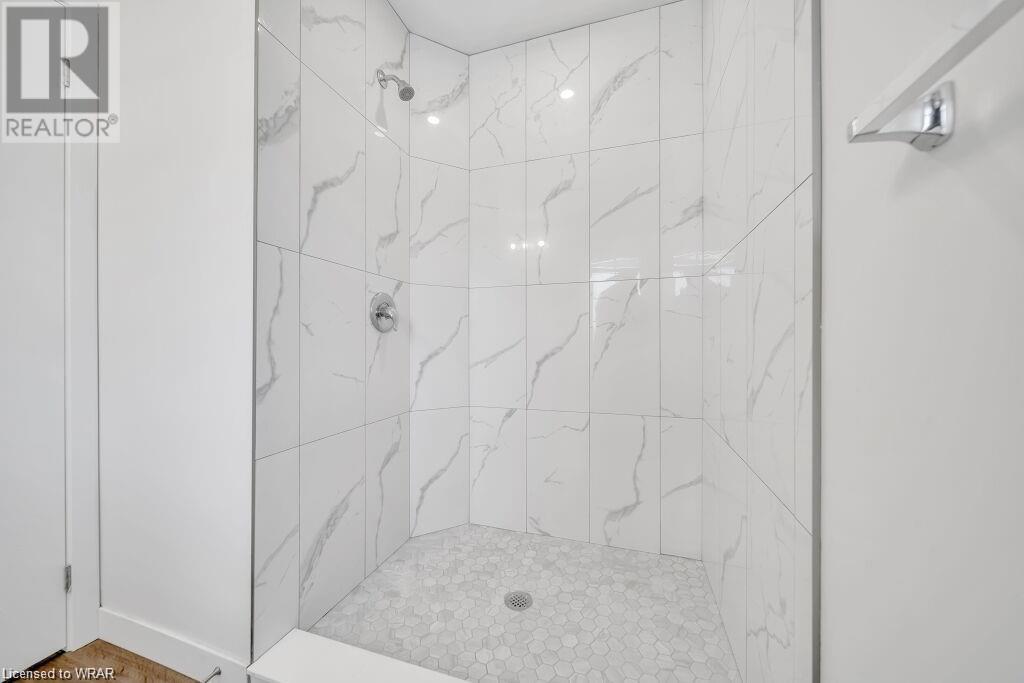 506 LAMPMAN Place