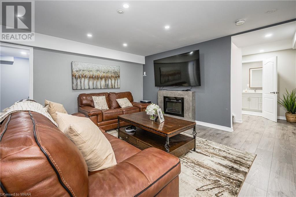 751 WOOD LILY Street