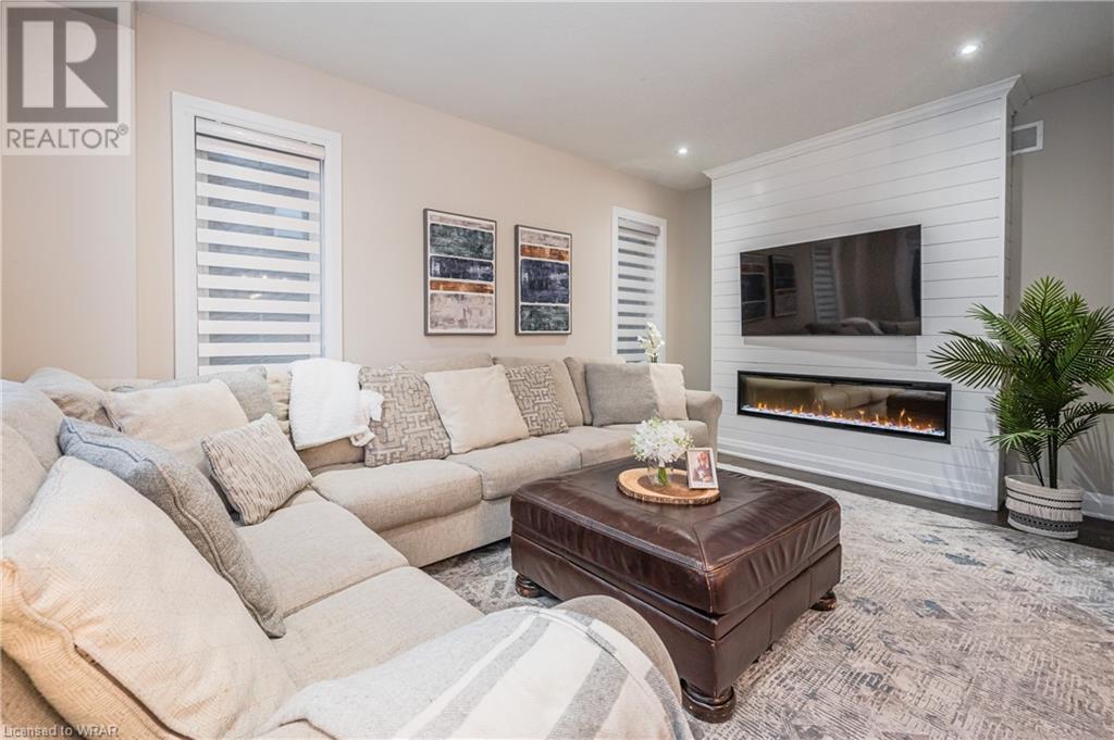 751 WOOD LILY Street