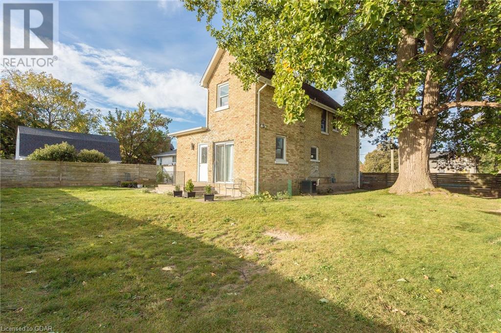 23 FAIRVIEW Avenue