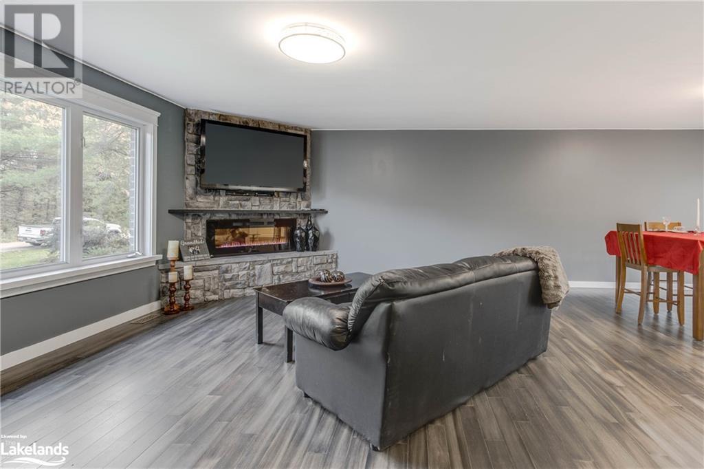 Listing 40497393 - Large Photo # 8