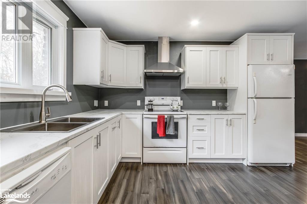 Listing 40497393 - Large Photo # 13