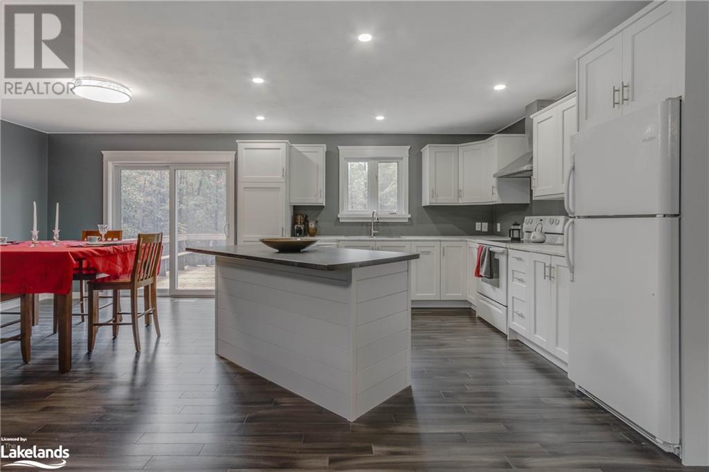 Listing 40497393 - Large Photo # 7