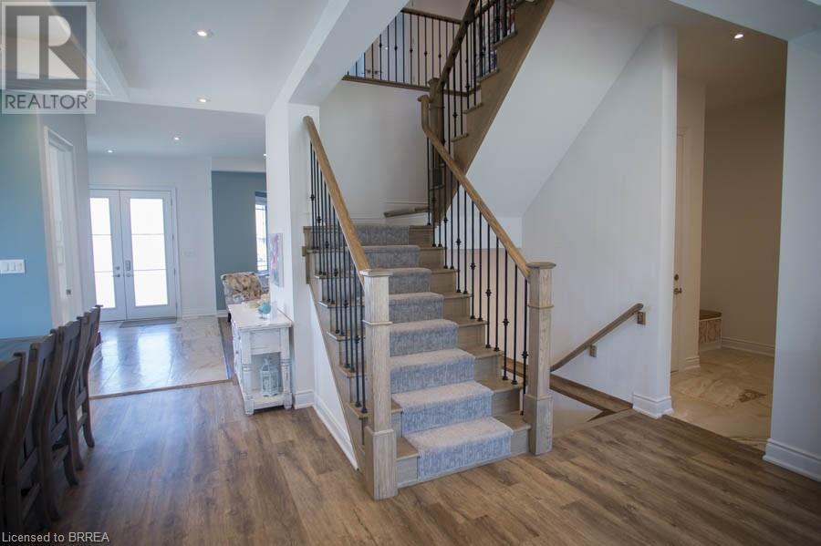 113 COURT Drive