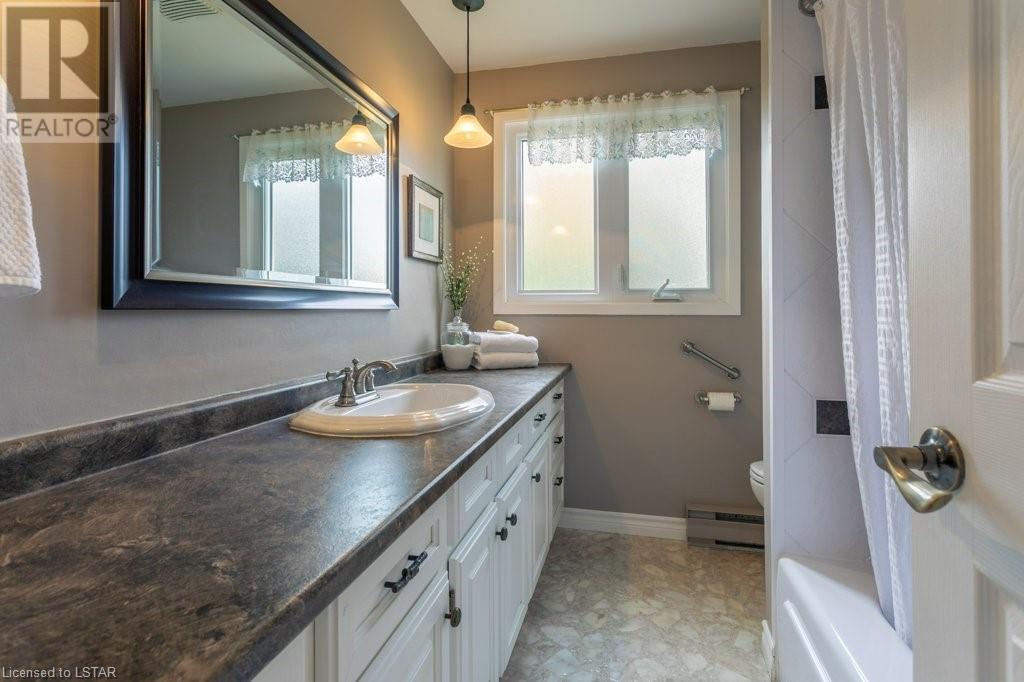 133 SHERWOOD Crescent