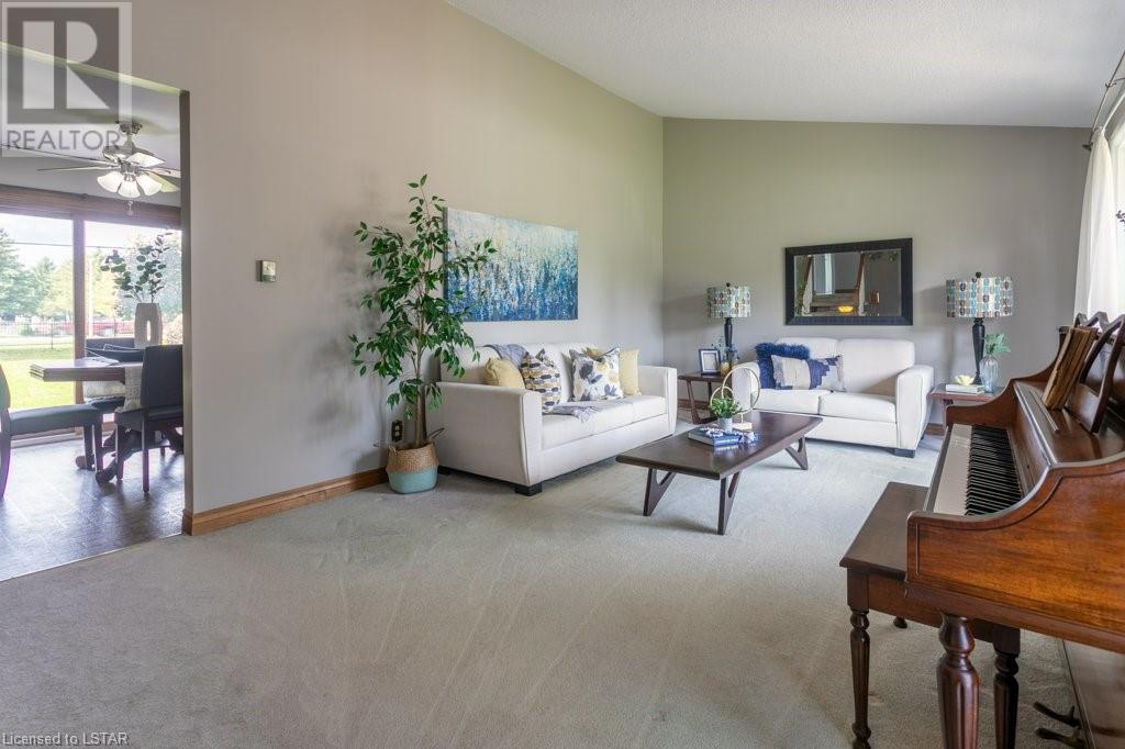 133 SHERWOOD Crescent