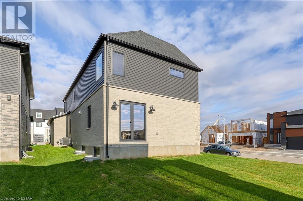 136 WINLOW Way