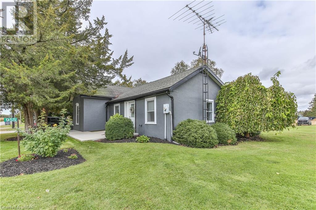 955 MID NWAL TOWNLINE Road