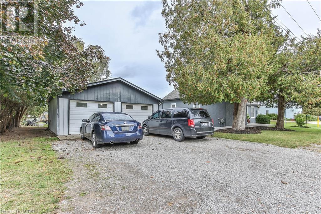 955 MID NWAL TOWNLINE Road