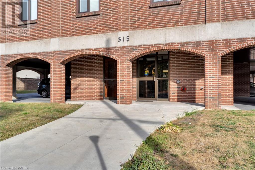 315 REGENT Street Unit# 403