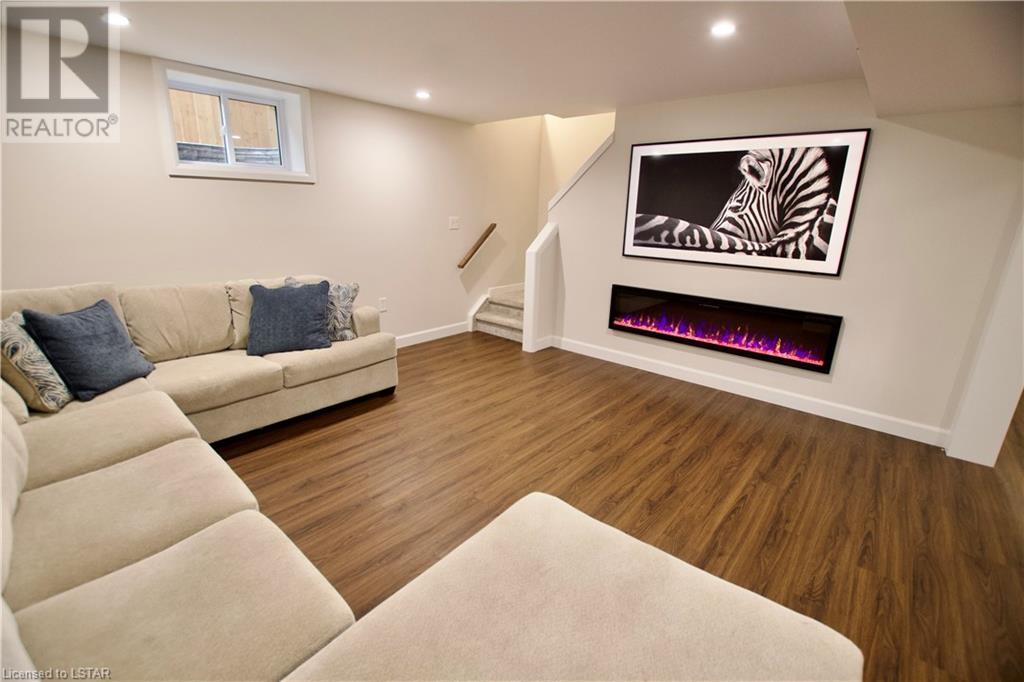 64 STYLES Drive