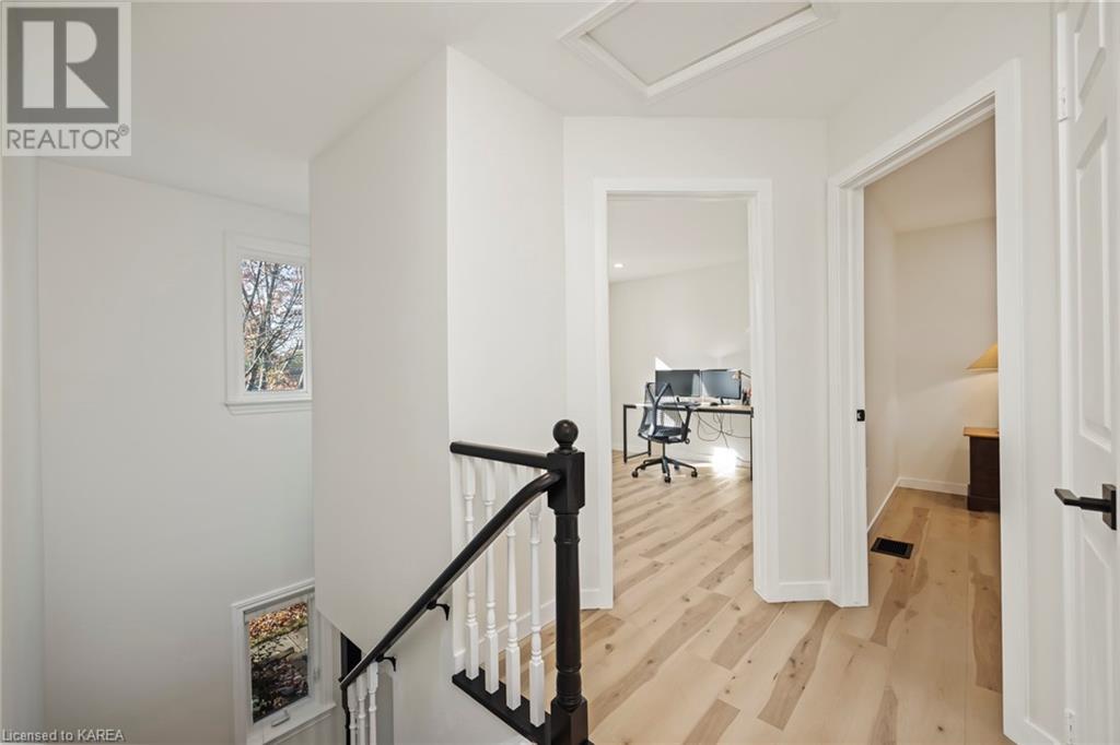 1118 FEATHERSTONE Court