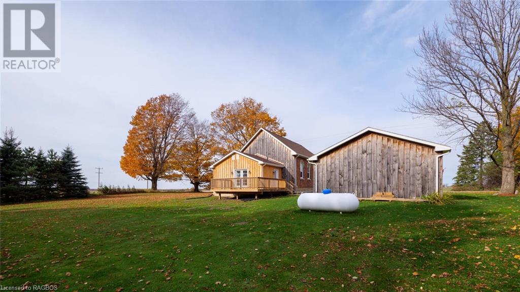 082380 6 Sideroad