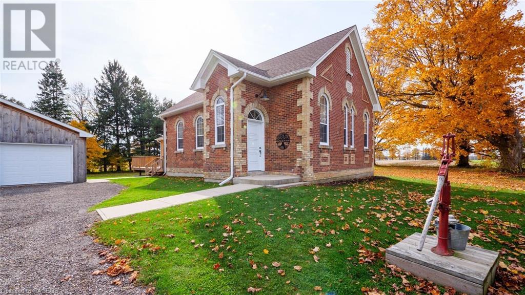 082380 6 Sideroad