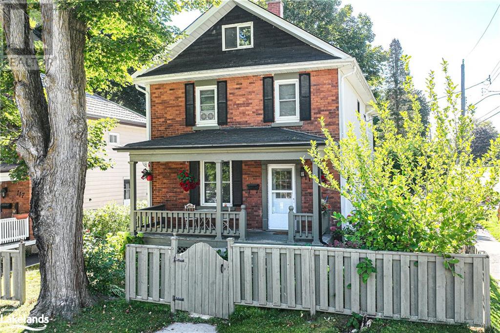 119 DOUGLAS Street