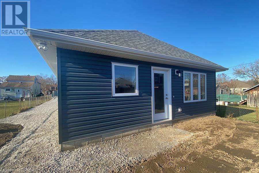 245 METCALFE Street N Unit# REAR