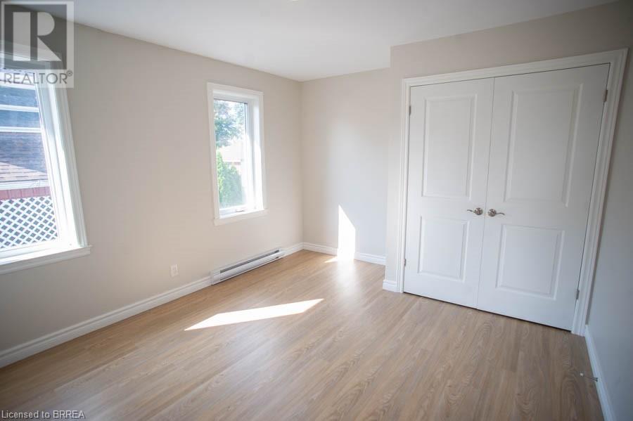 245 METCALFE Street N Unit# UPPER
