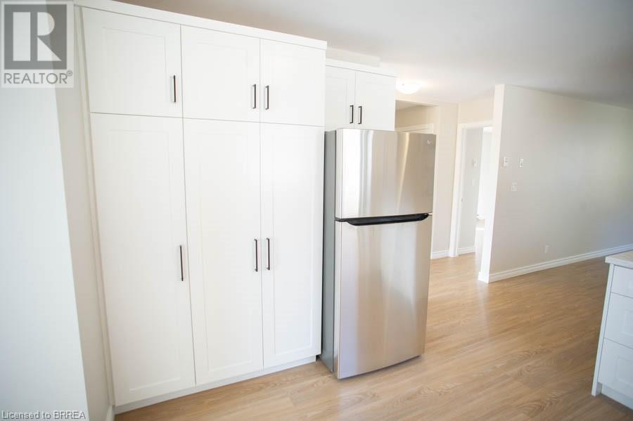 245 METCALFE Street N Unit# UPPER
