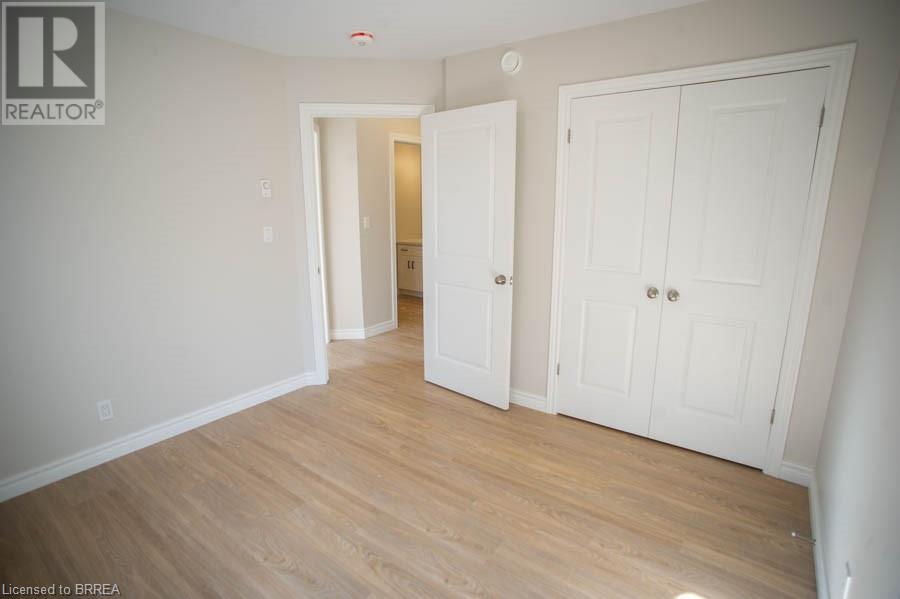 245 METCALFE Street N Unit# LOWER