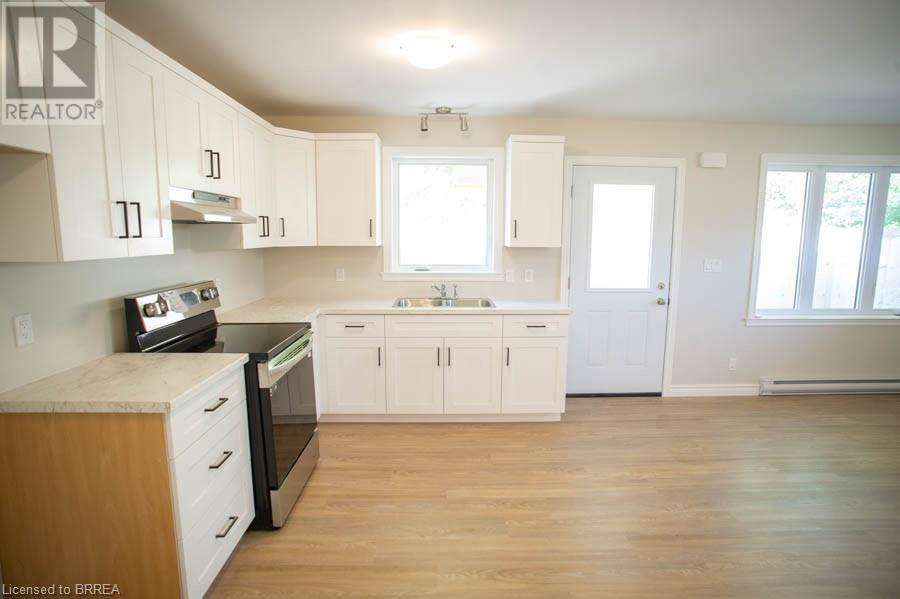 245 METCALFE Street N Unit# LOWER