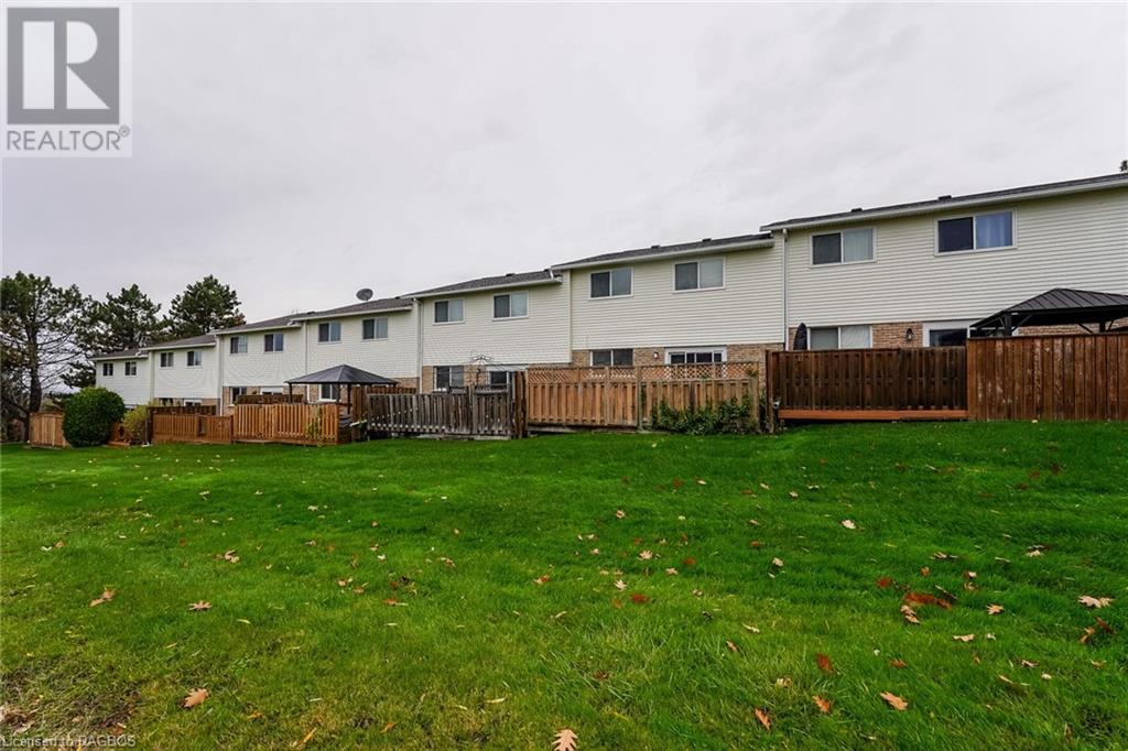 34 LAMSON Crescent E